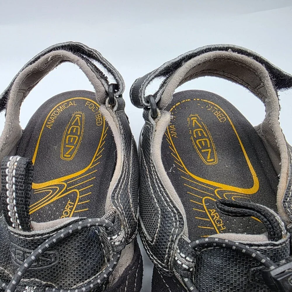 Keen Rialto Mens Size 11 Black Waterproof Closed Toe Sandals Beach Outdoor